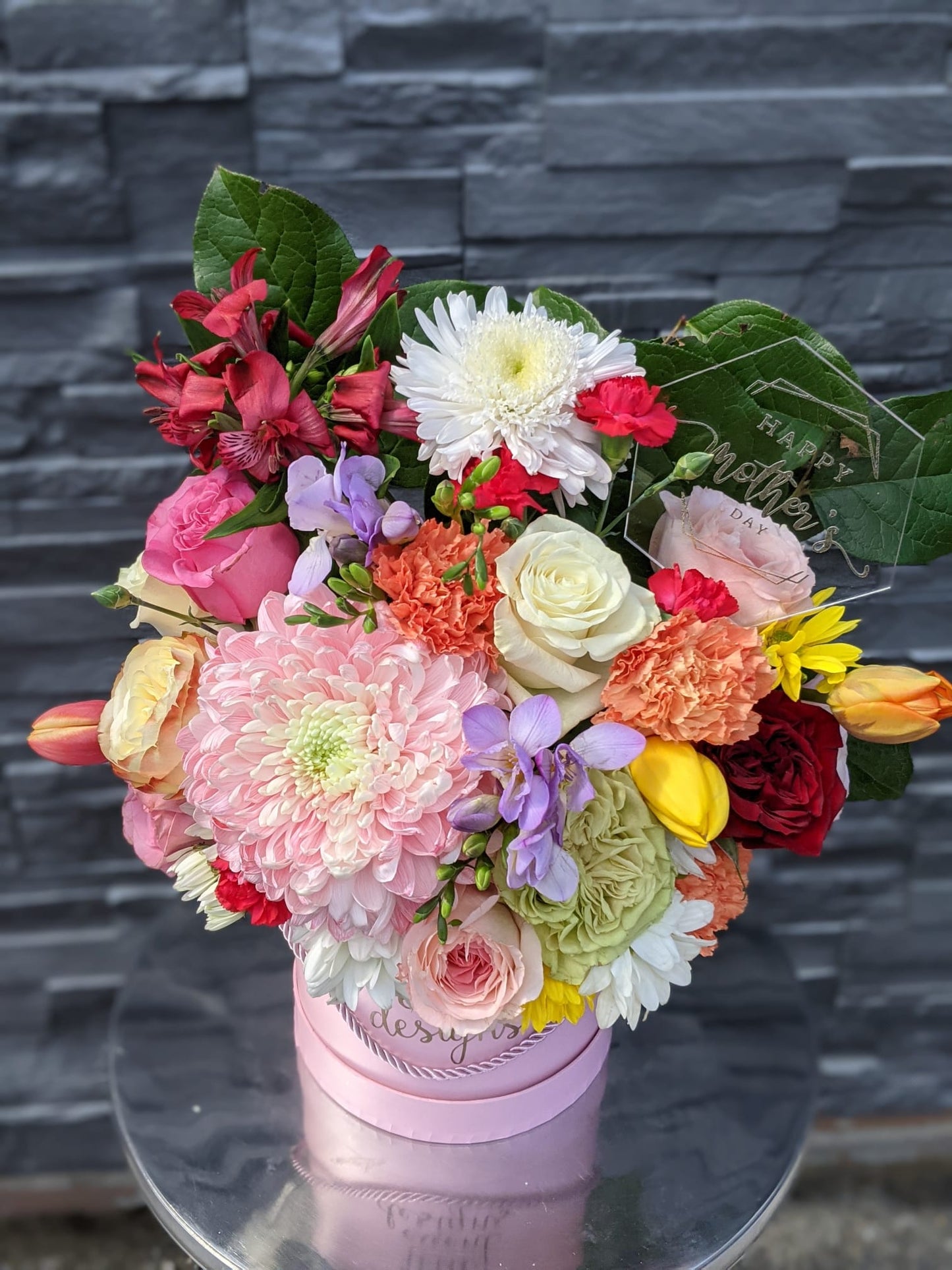 FRESH FLORAL BOX ARRANGEMENTS