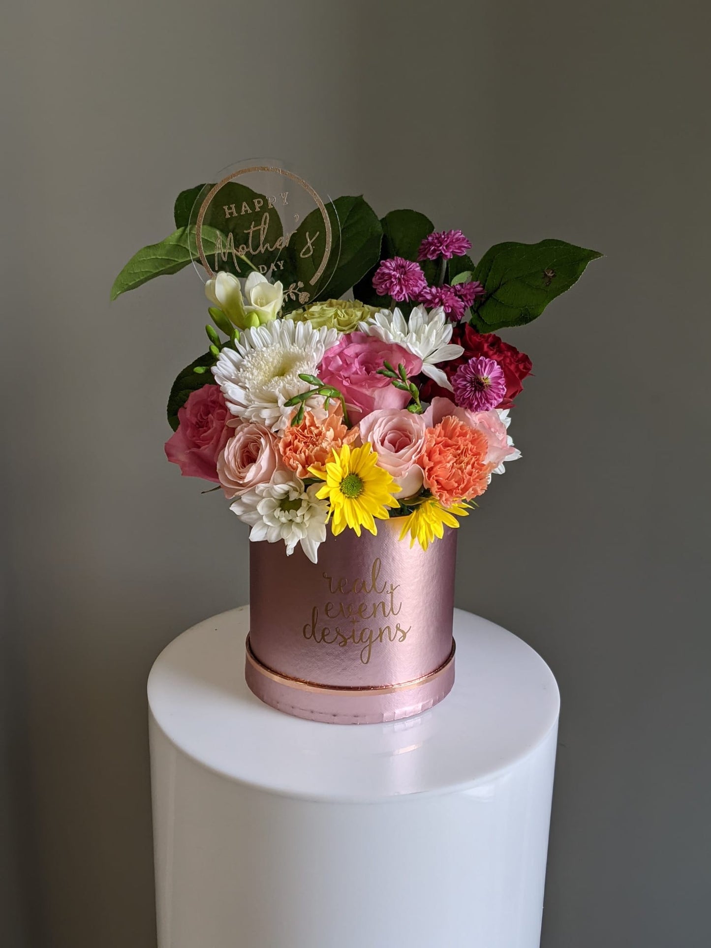 FRESH FLORAL BOX ARRANGEMENTS