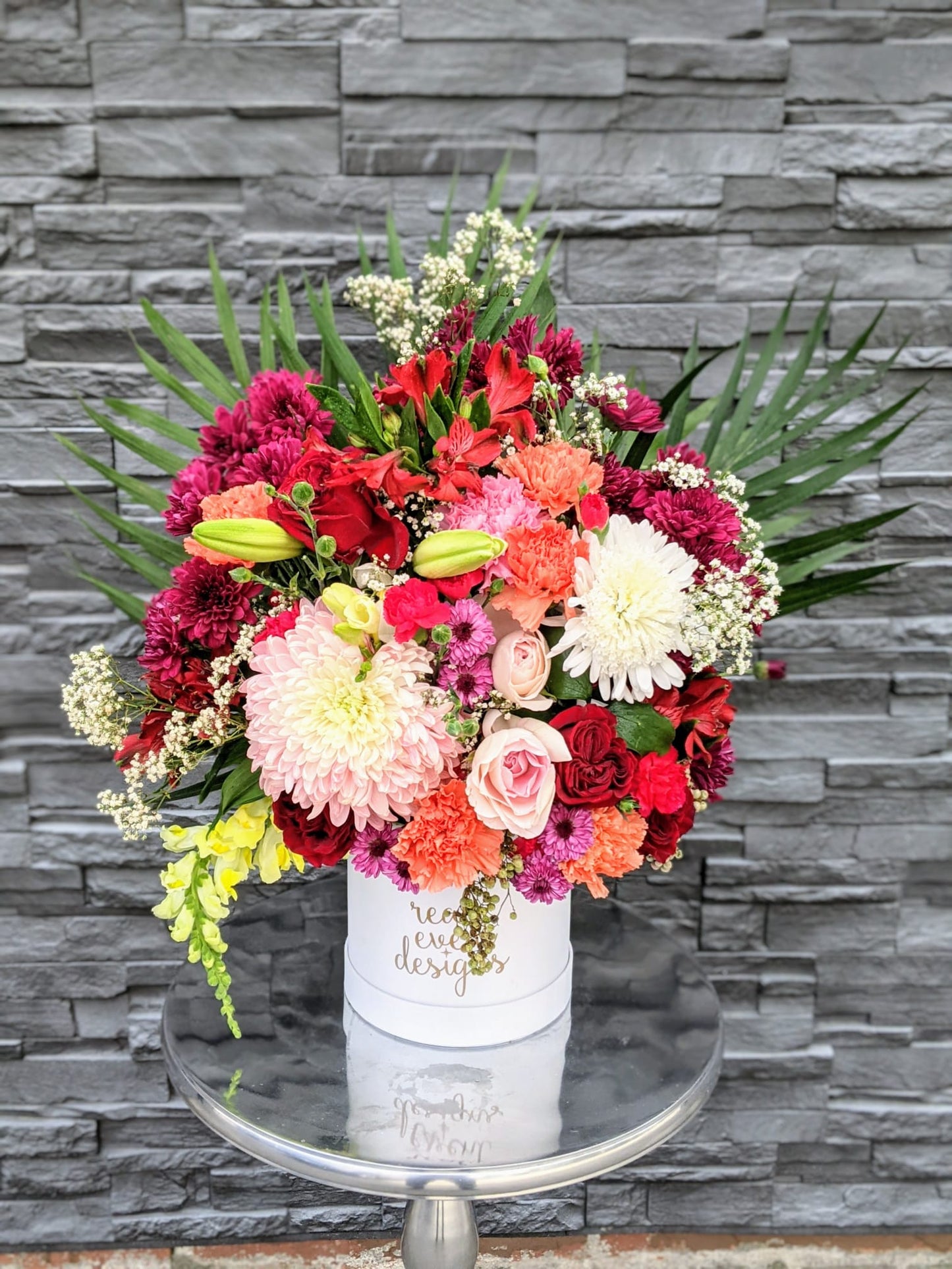 FRESH FLORAL BOX ARRANGEMENTS
