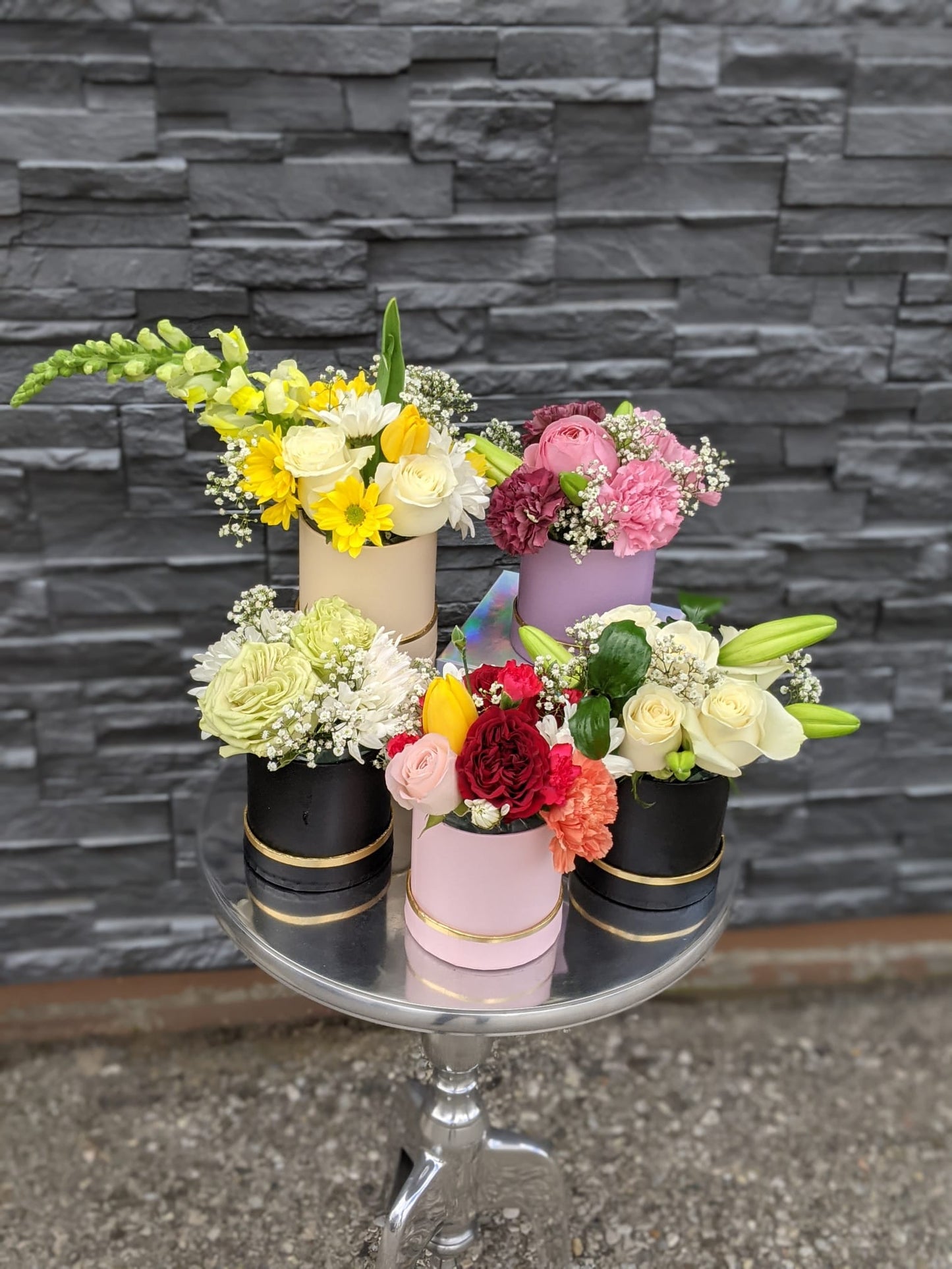 FRESH FLORAL BOX ARRANGEMENTS