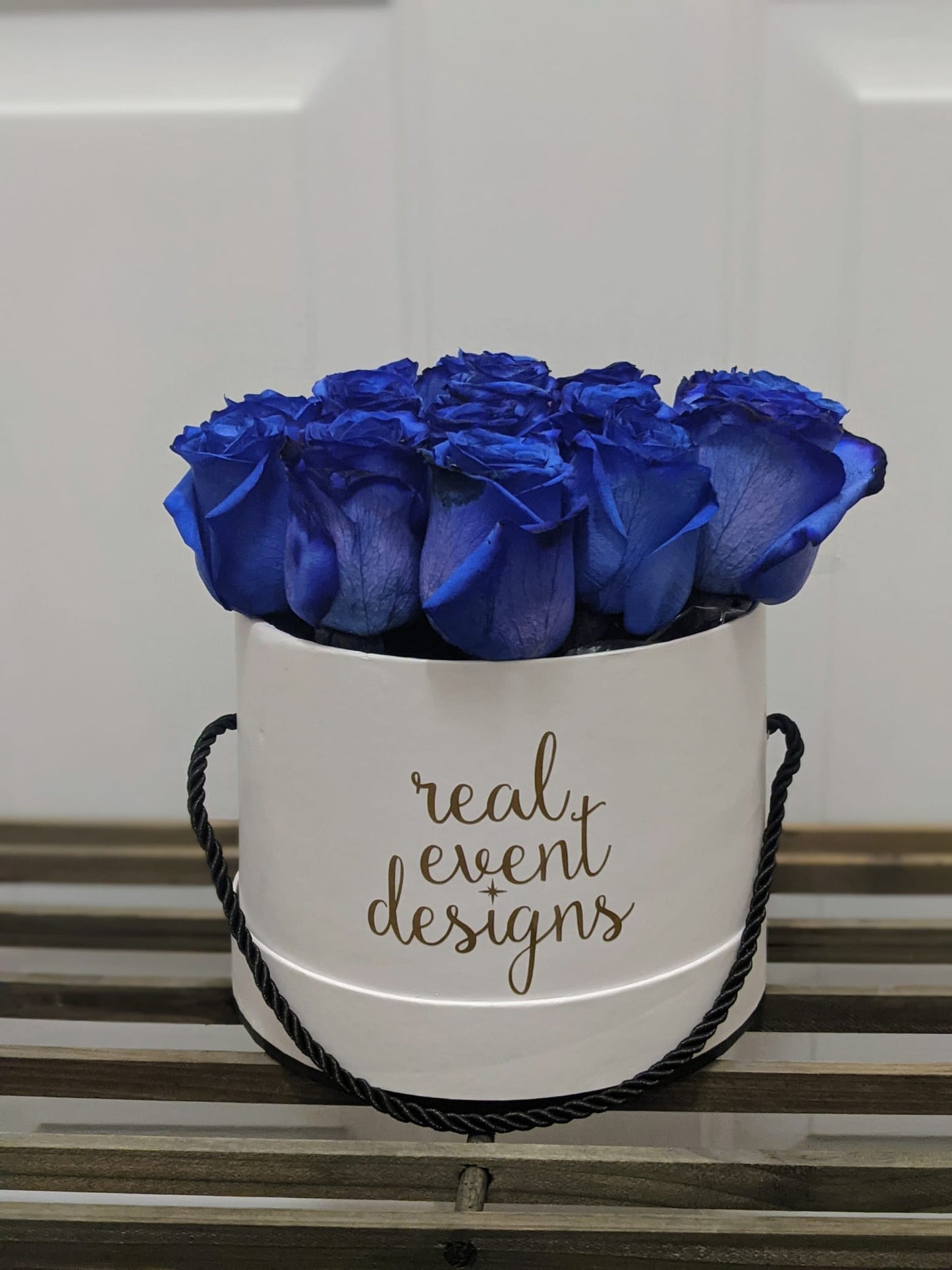 FRESH FLORAL BOX ARRANGEMENTS