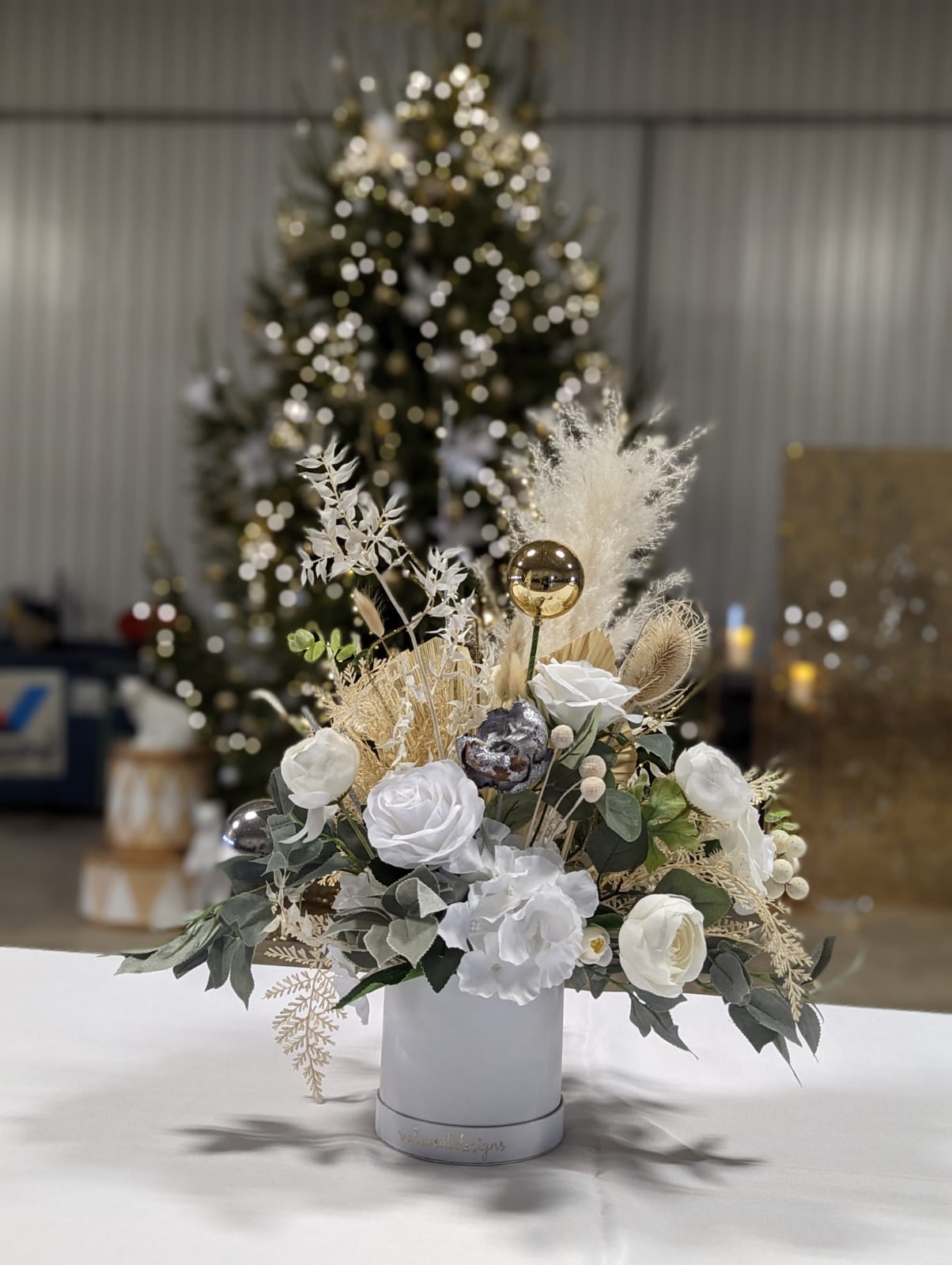 EVERLASTING FLORAL ARRANGEMENTS