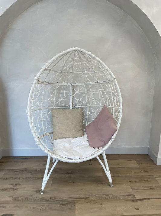 EGG CHAIR