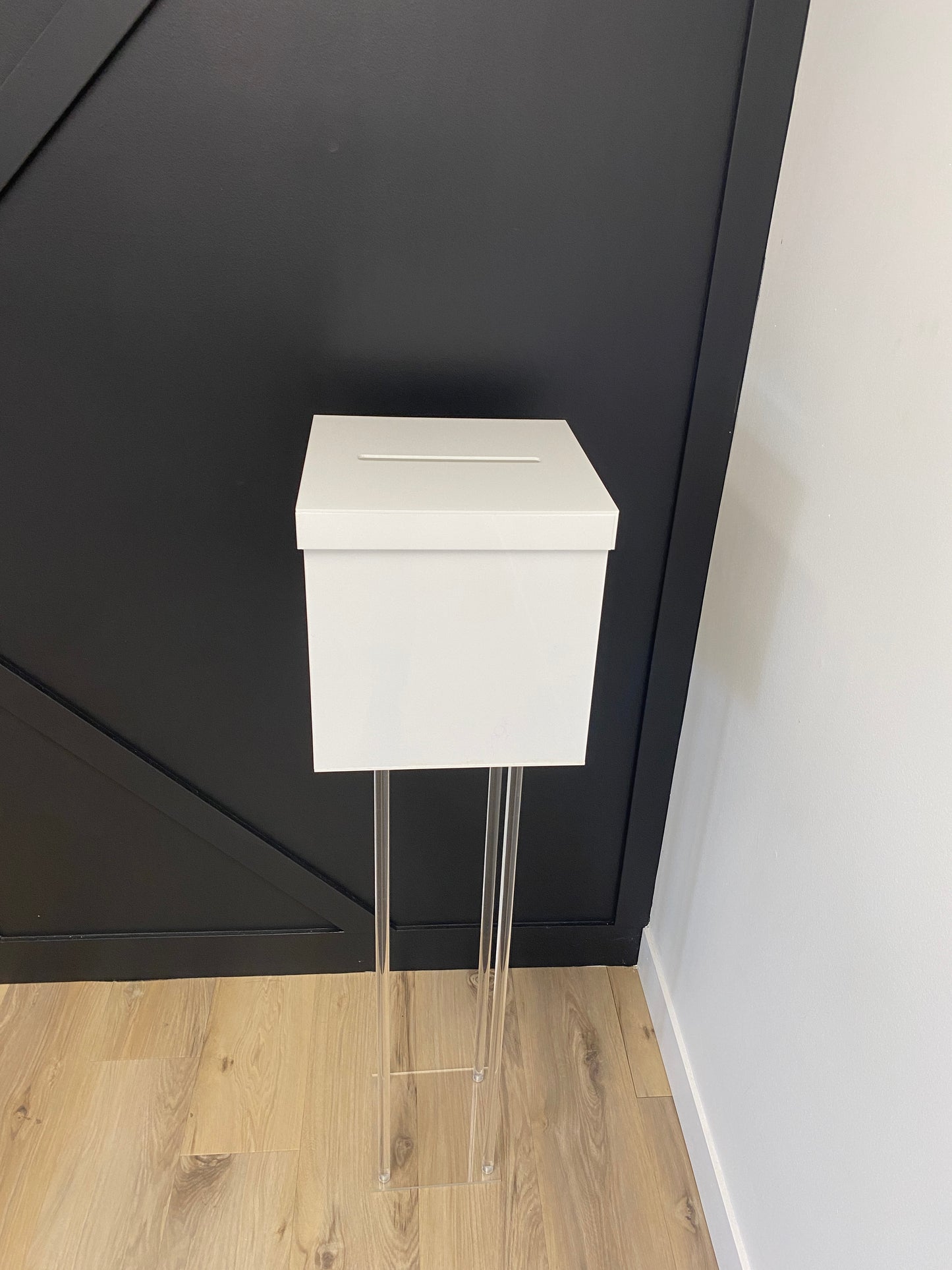 WHITE ACRYLIC CARD BOX WITH CUSTOMIZATION