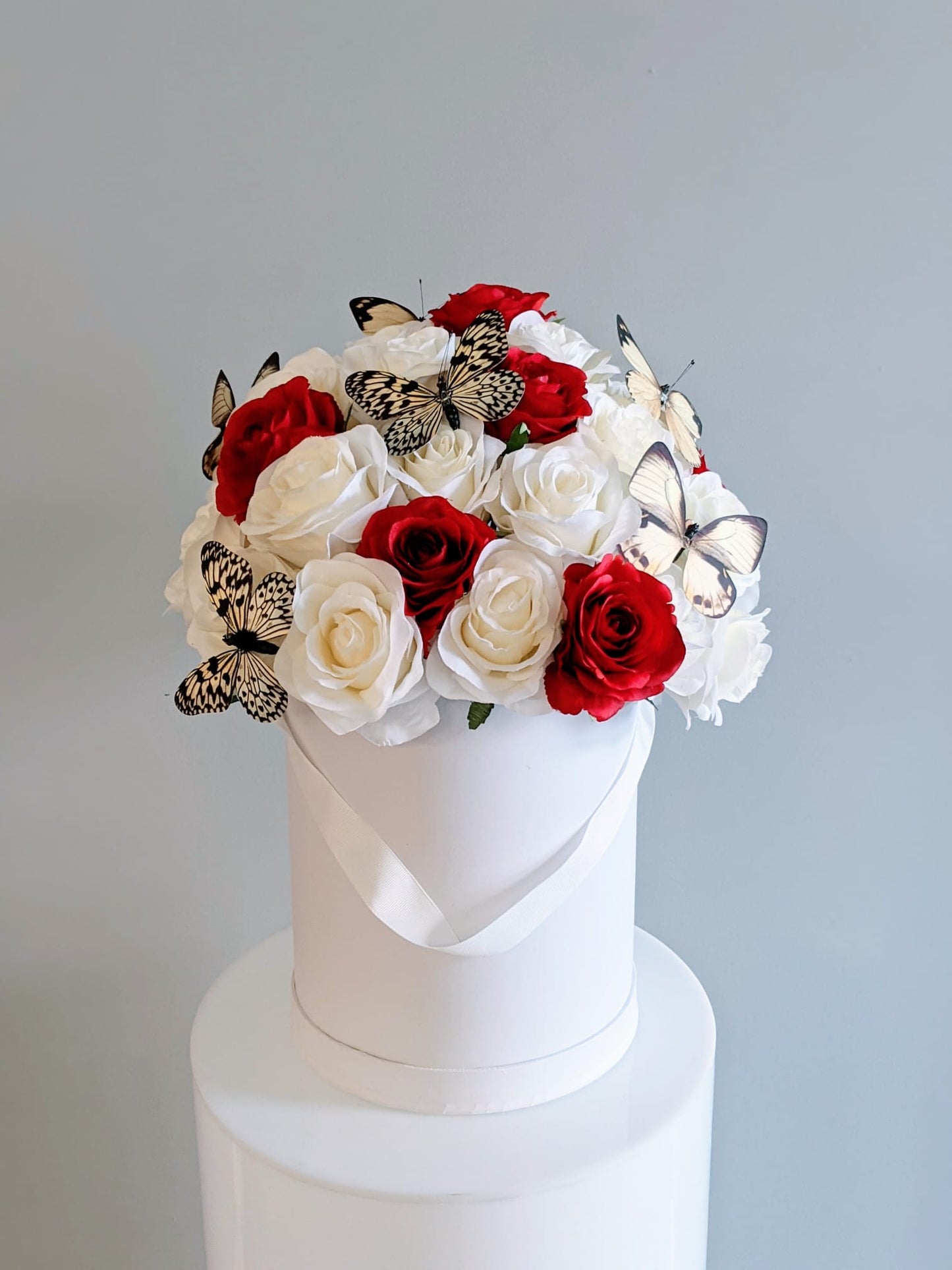 EVERLASTING FLORAL ARRANGEMENTS