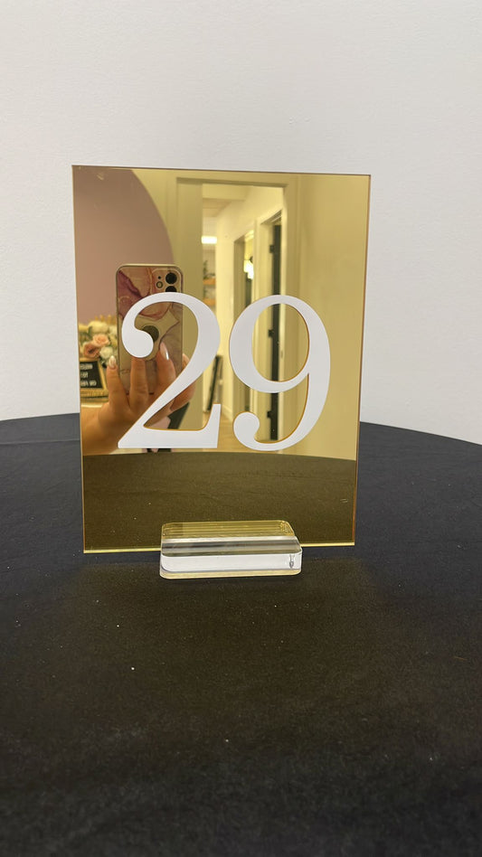 MIRRORED GOLD TABLE NUMBER