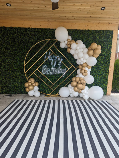 GEOMETRIC GOLD CIRCLE ARCH