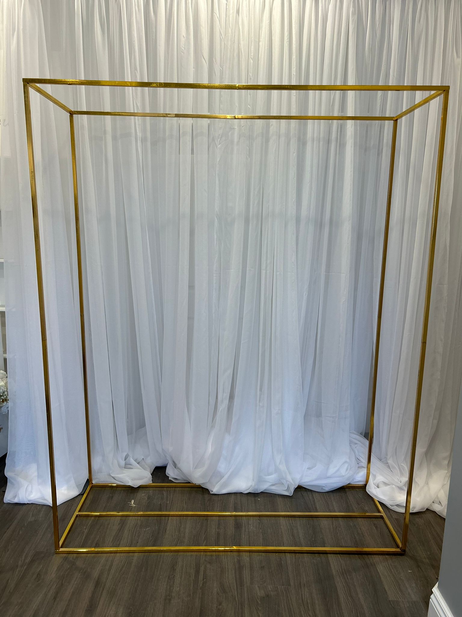 2-LAYERED RECTANGULAR GOLD FRAME – Real Event Designs