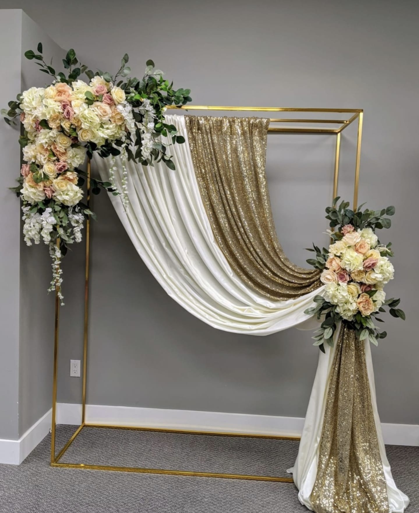 Gold Metal Layered Rectangular Arch