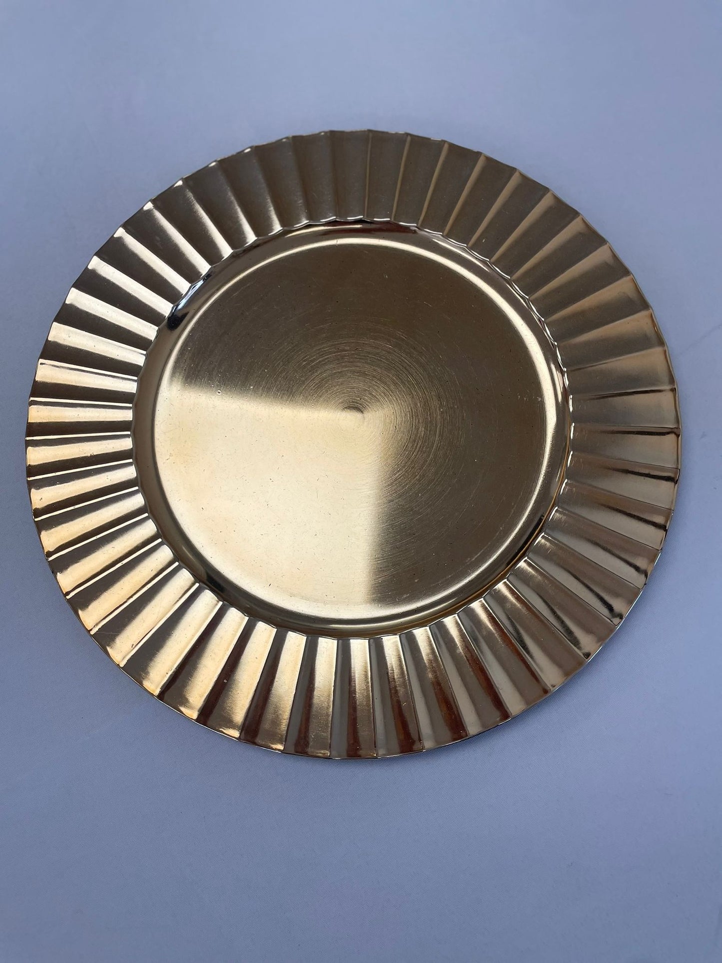 METALIC GOLD SUNRAY CHARGER PLATES