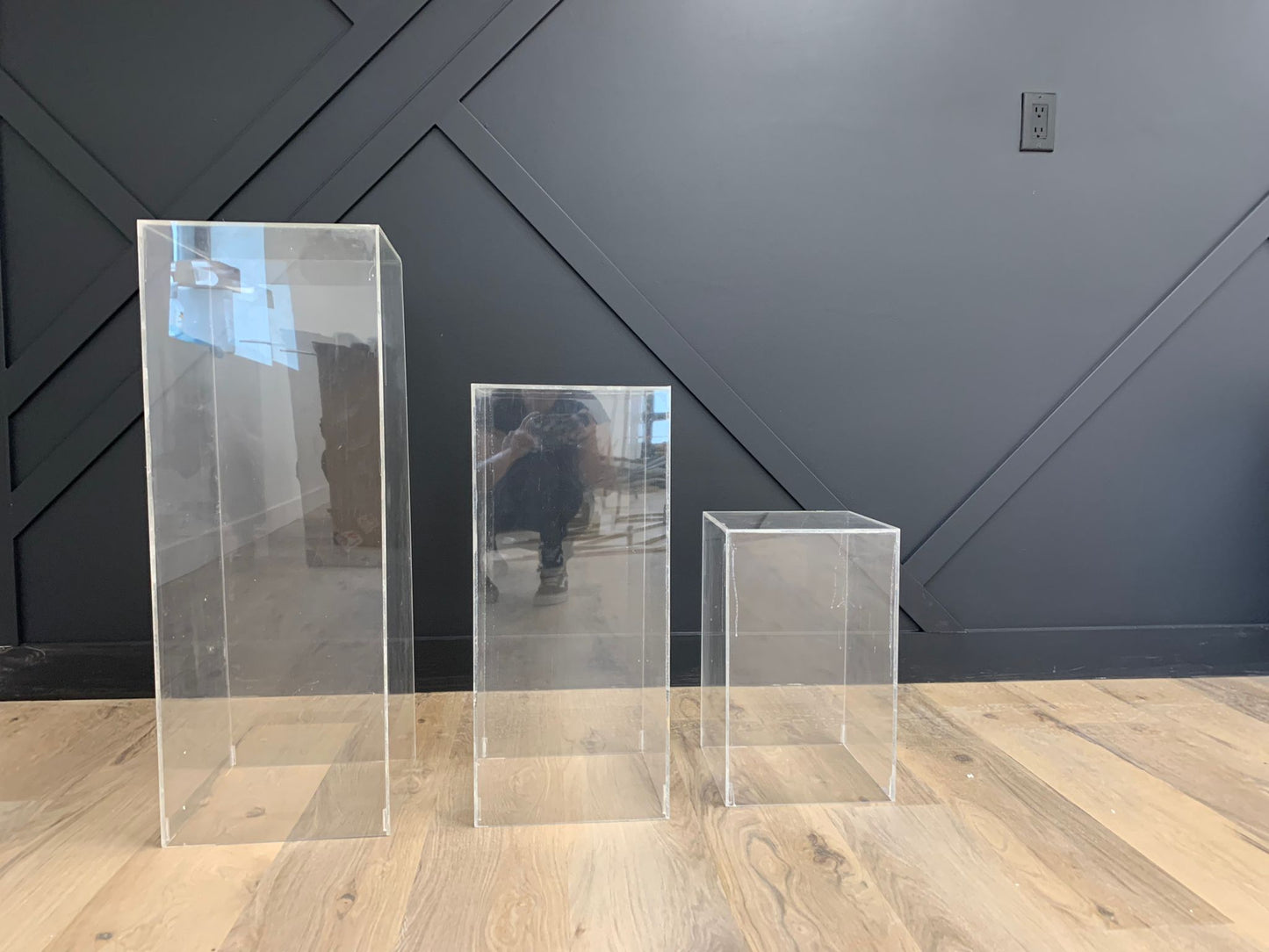 CLEAR RECTANGULAR PLINTHS