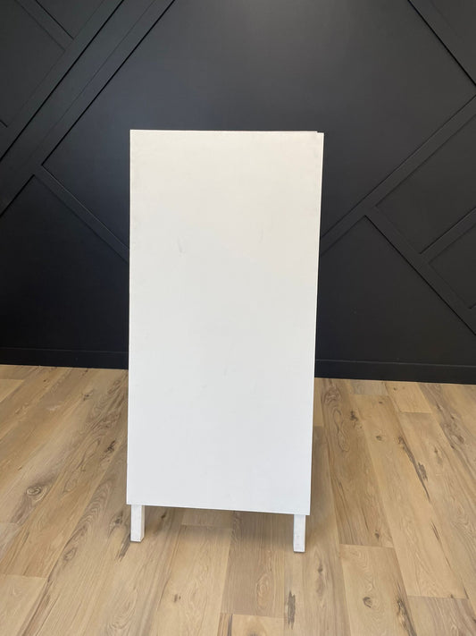 SANDWICH BOARD